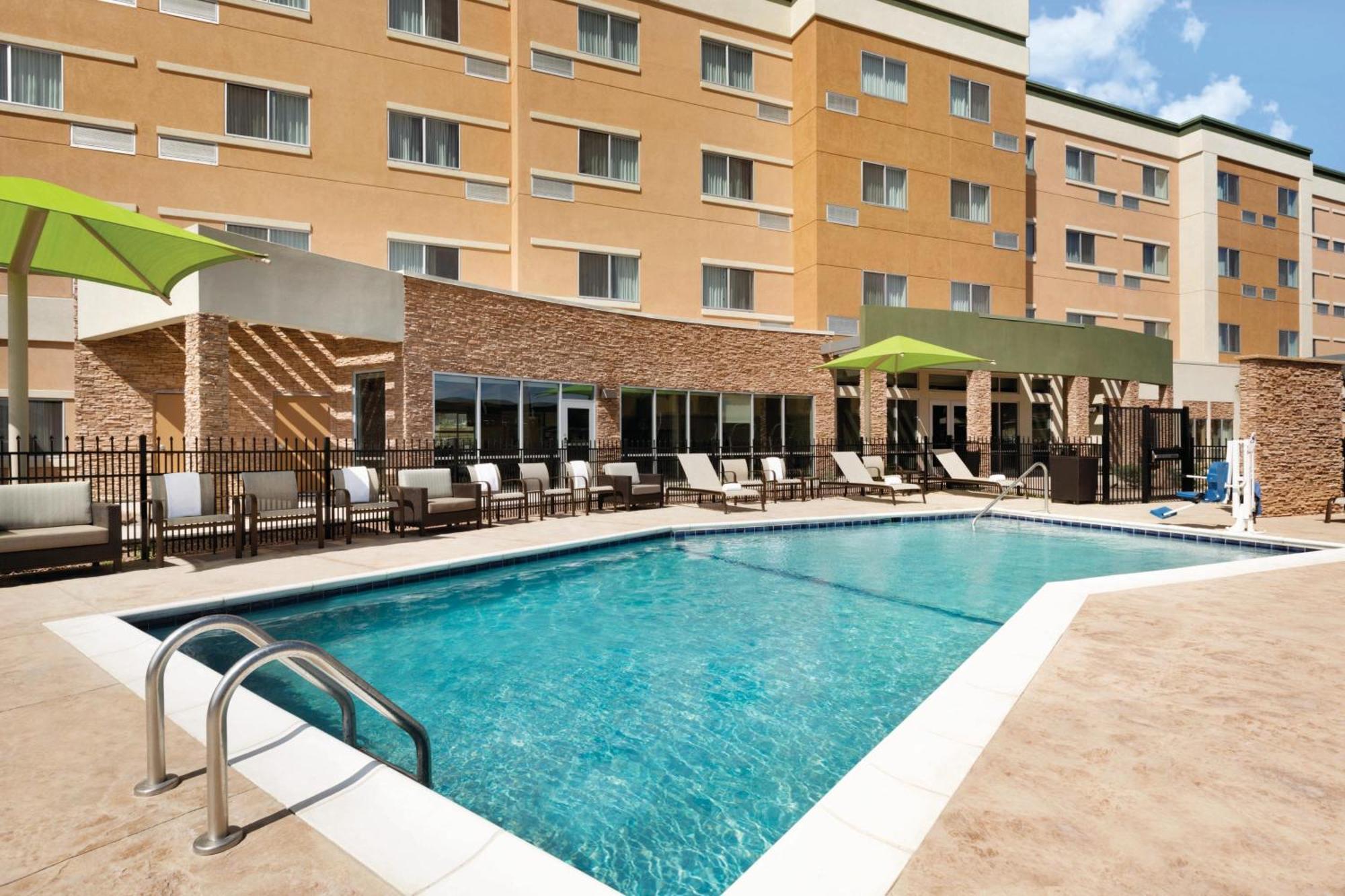 Courtyard By Marriott El Paso East/I-10 Hotel Exterior photo